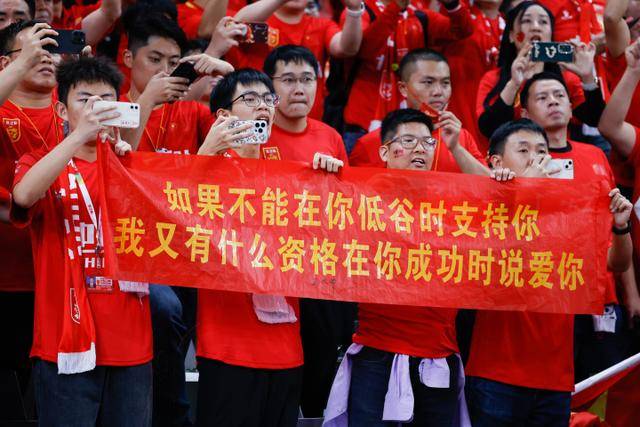 体育图片：预计萨内和科曼中一人明夏被清洗